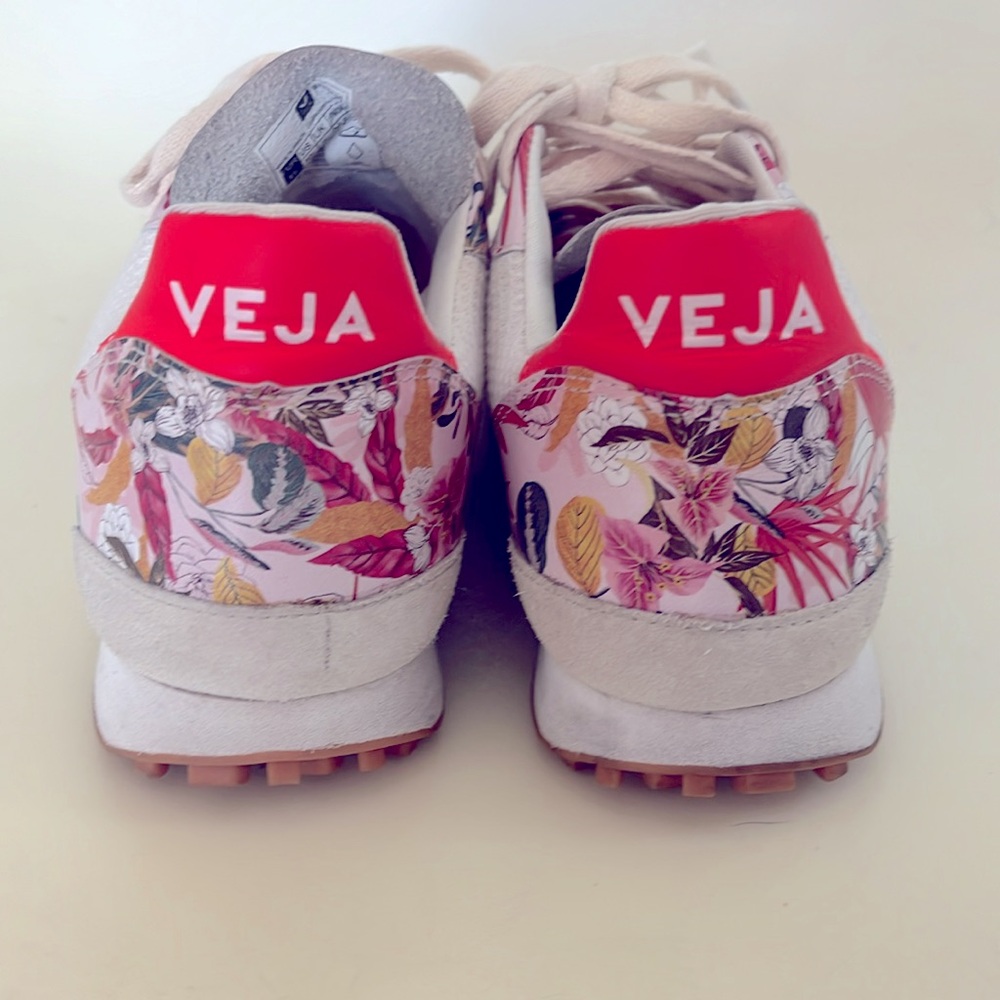 Veja Holiday Sneaker in Arctic Yucca Orange